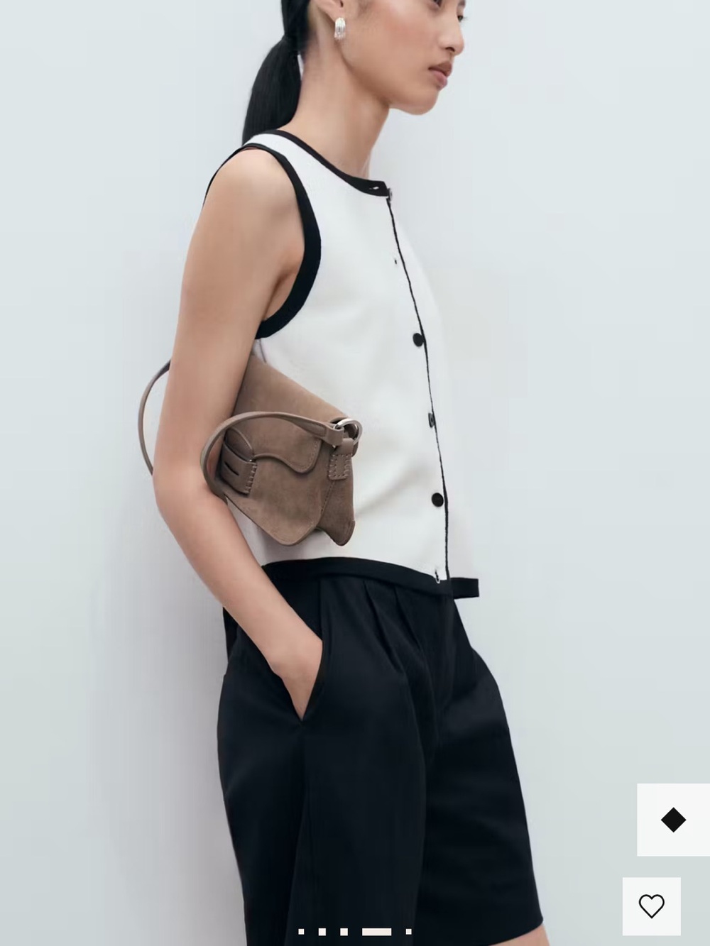 Mango Knitted vest with contrast detail like new